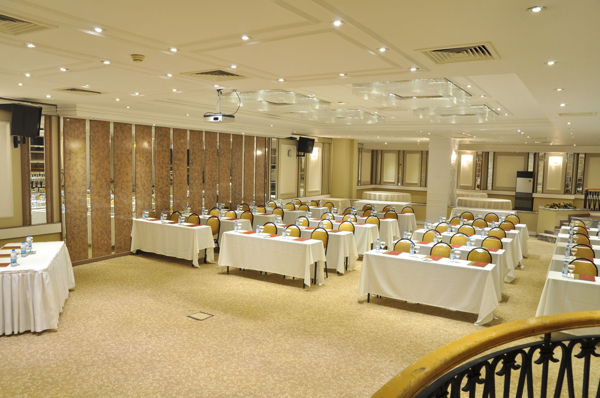 Altinel Ankara Hotel&Convention Center Exterior foto